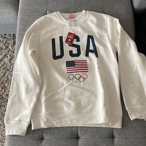 Team USA white crew neck. NWT size Large.